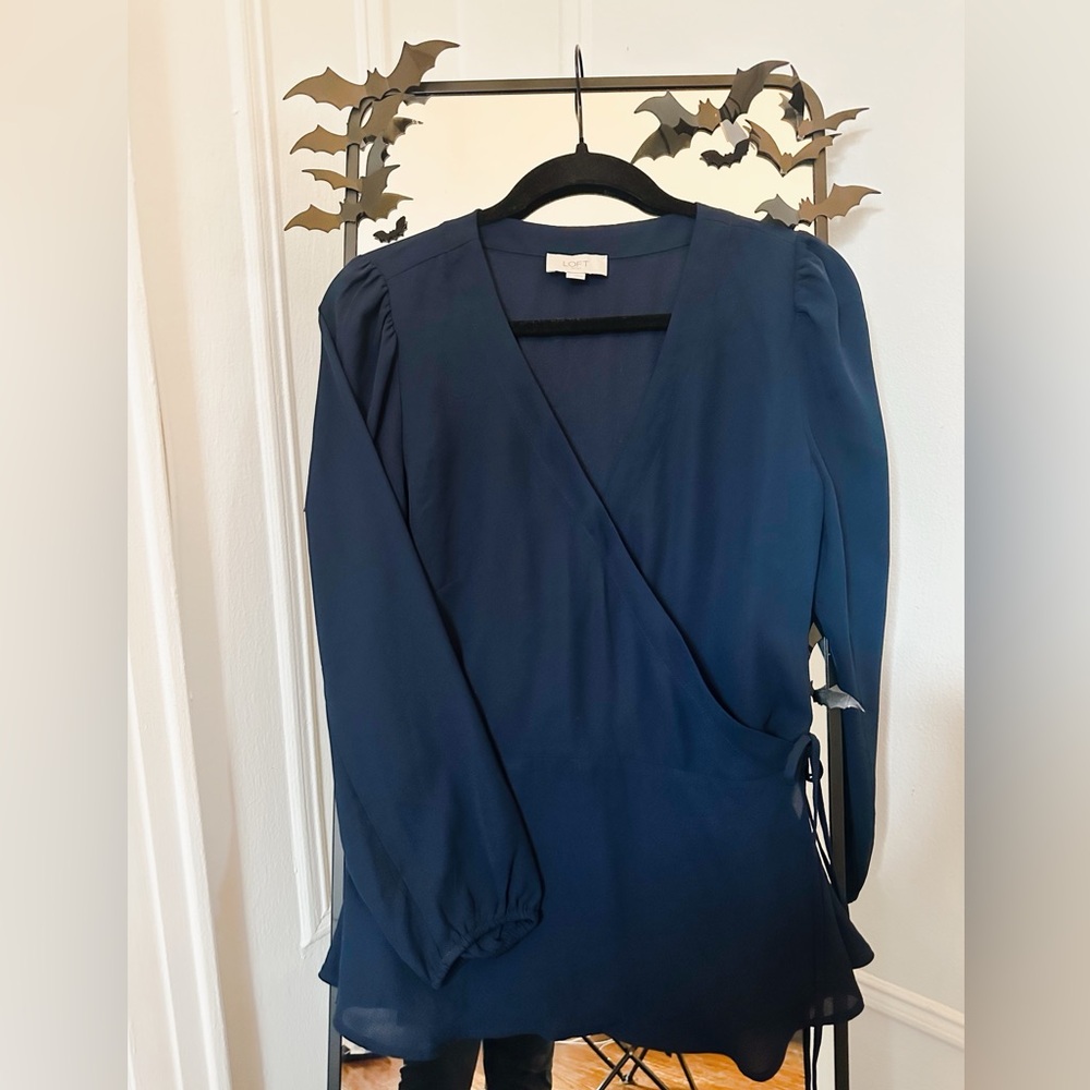 LOFT Midnight Blue Wrap Top – Women’s S